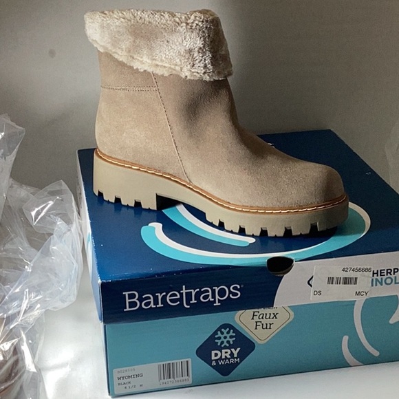 Wyoming Water Resistant Boot - Picture 10 of 13